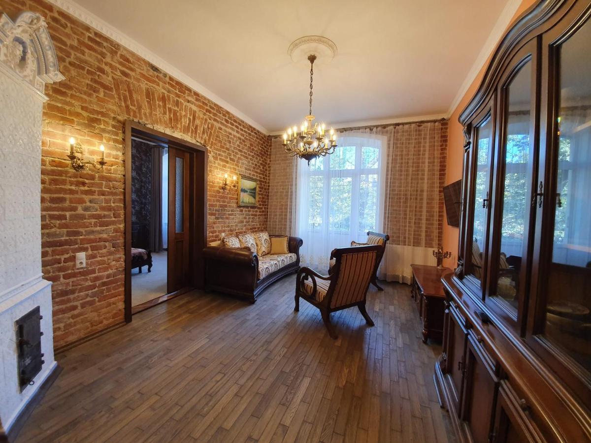 Апартаменти У Шевальє. Lviv Exterior photo